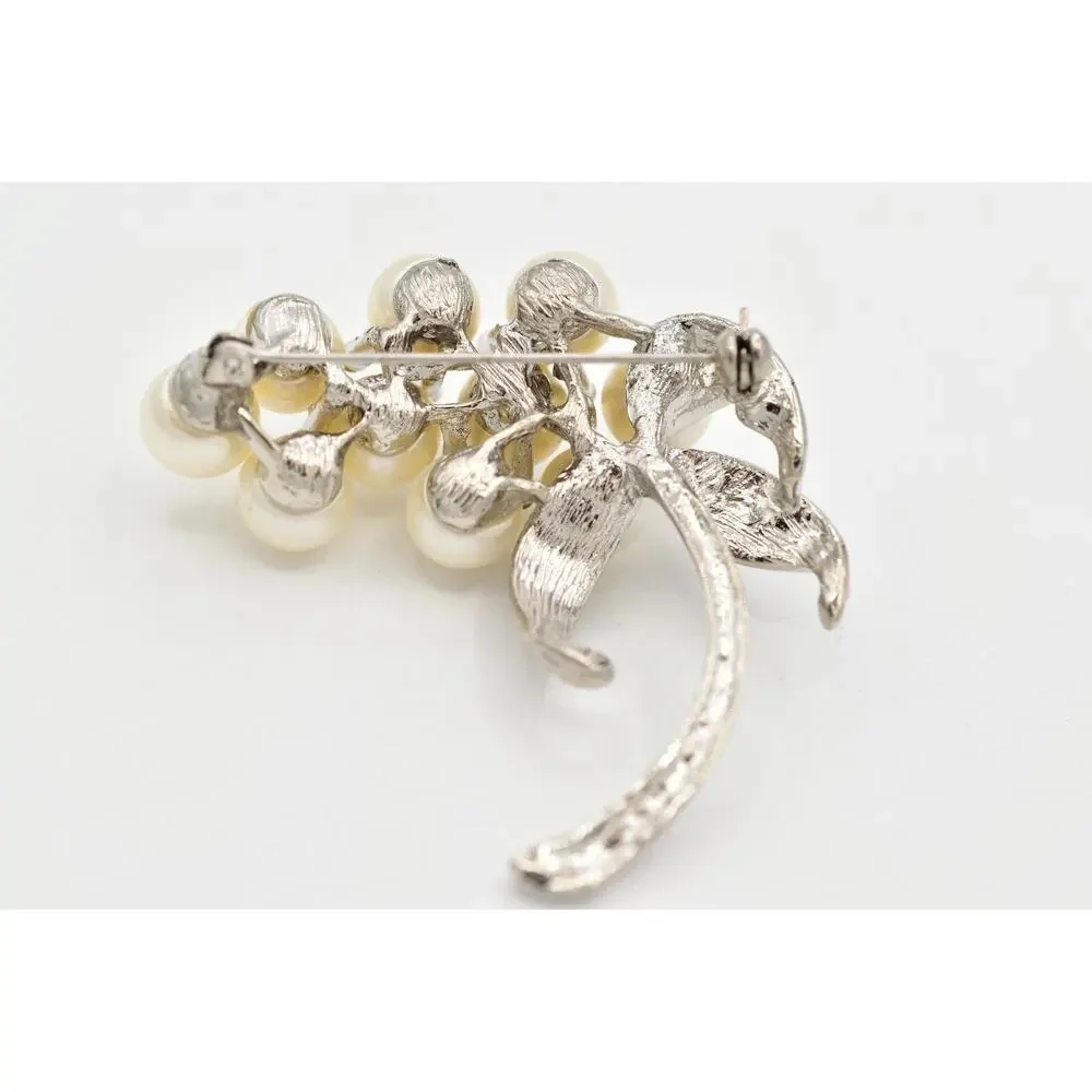 Vintage Crystal Pearl Flower Pin Brooch Burst Pave Shiny Bridal Ice Y2K A26